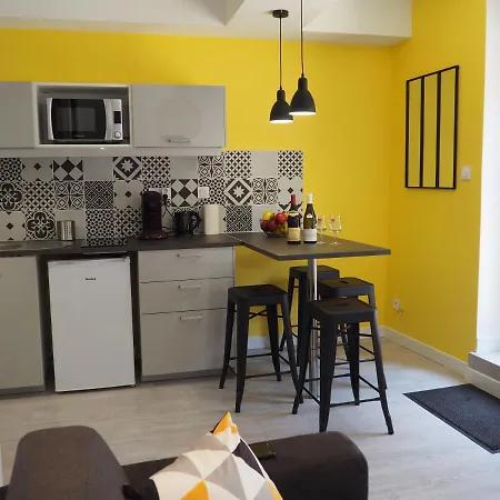 Le Millotet - Agreable A 2 Mn Gare Lägenhet *