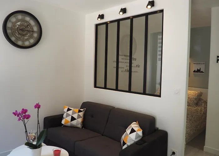 アパート Le Millotet - Agreable A 2 Mn Gare ディジョン